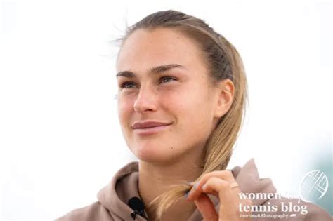 aryna sabalenka butt|Aryna Sabalenka stuns Instagram followers with topless photo.